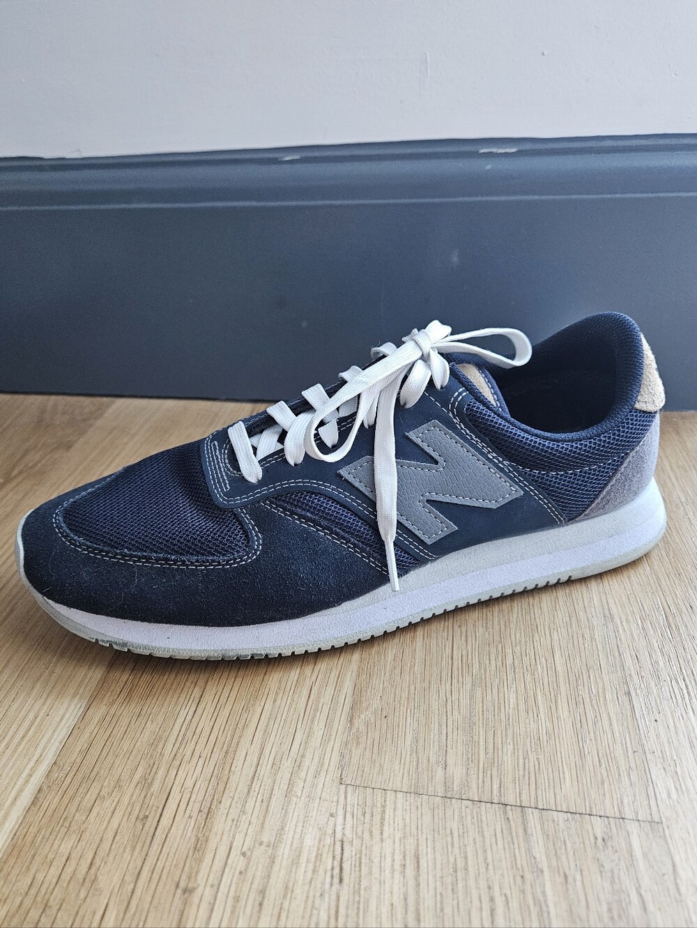 New Balance 420 Mens Size 9.5 Navy Blue Grey White Athletic Shoes Sneakers